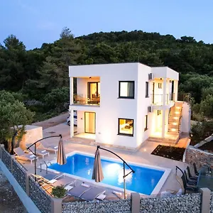  Apartman Luxury Mauro With Heated Pool